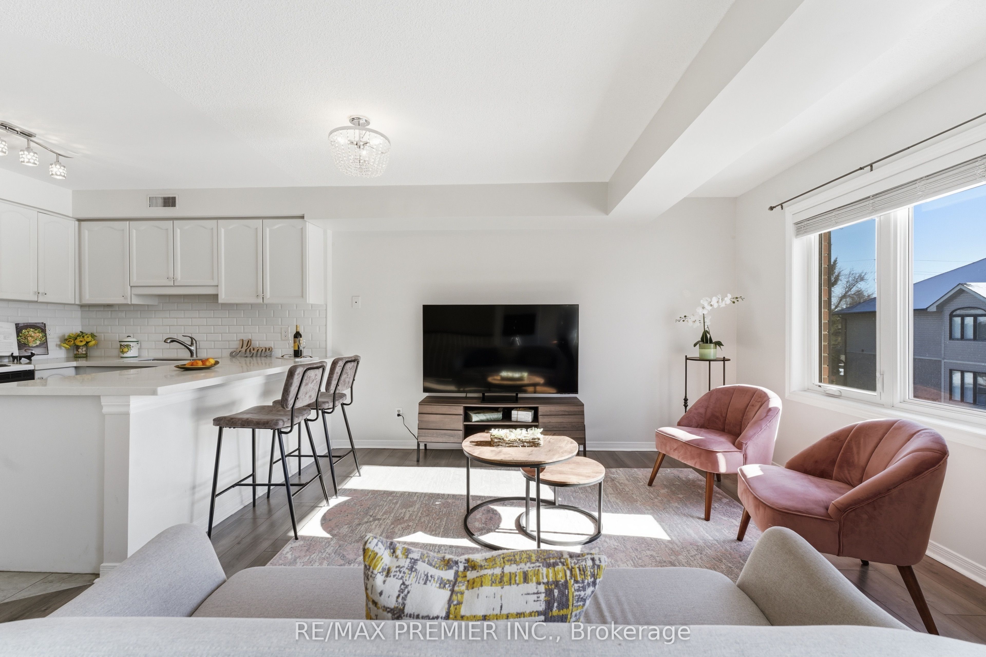 2120 Headon Road 12