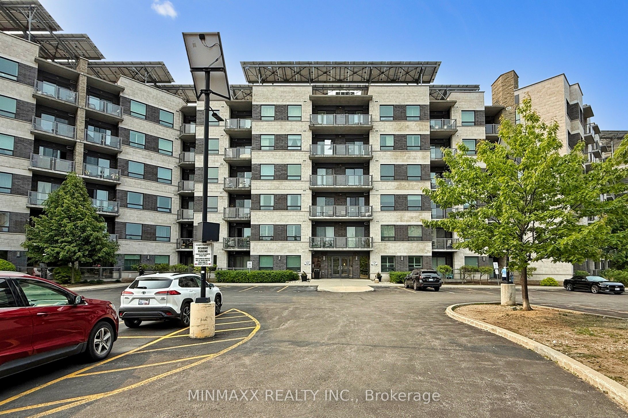 383 Main Street E 121