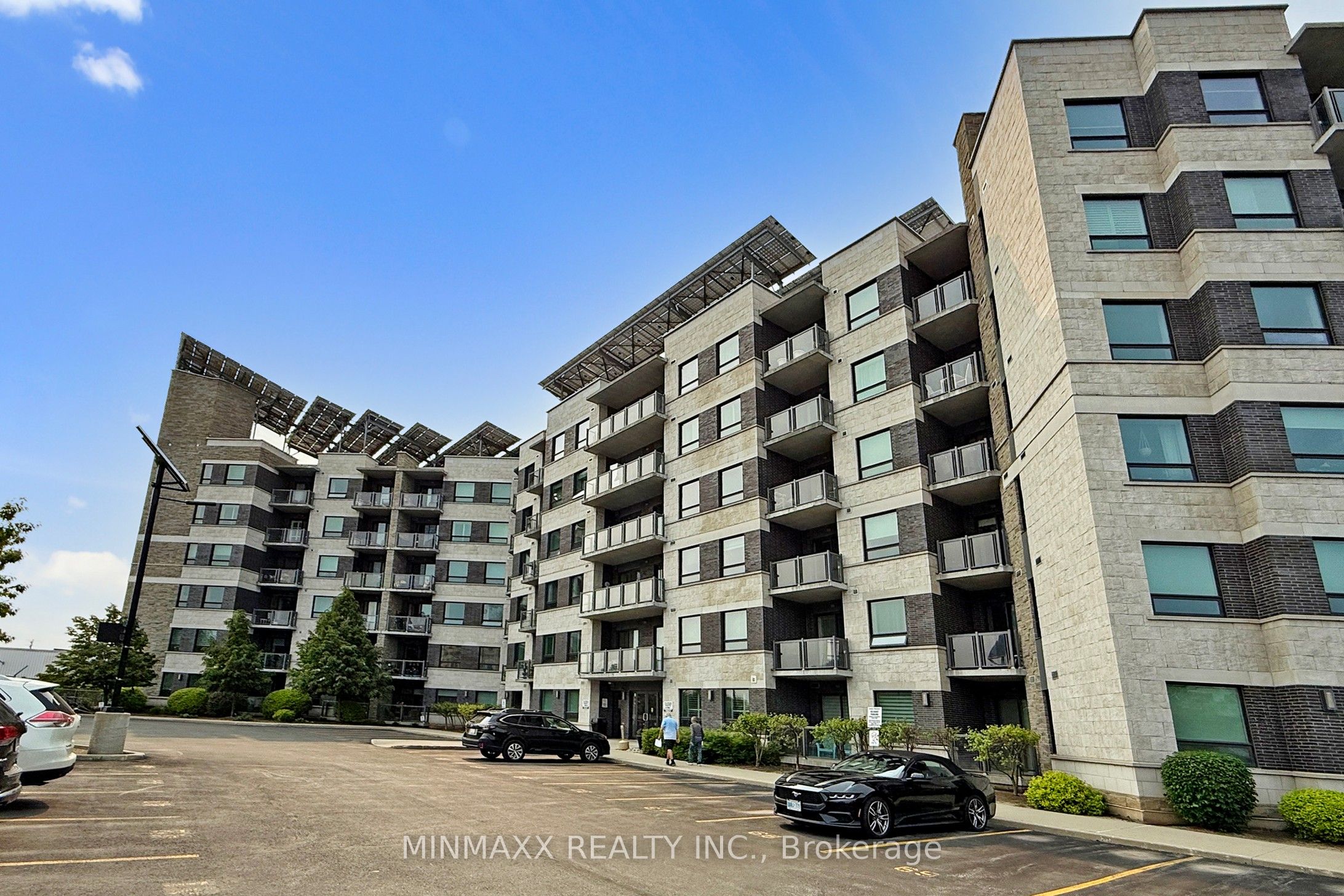 383 Main Street E 121