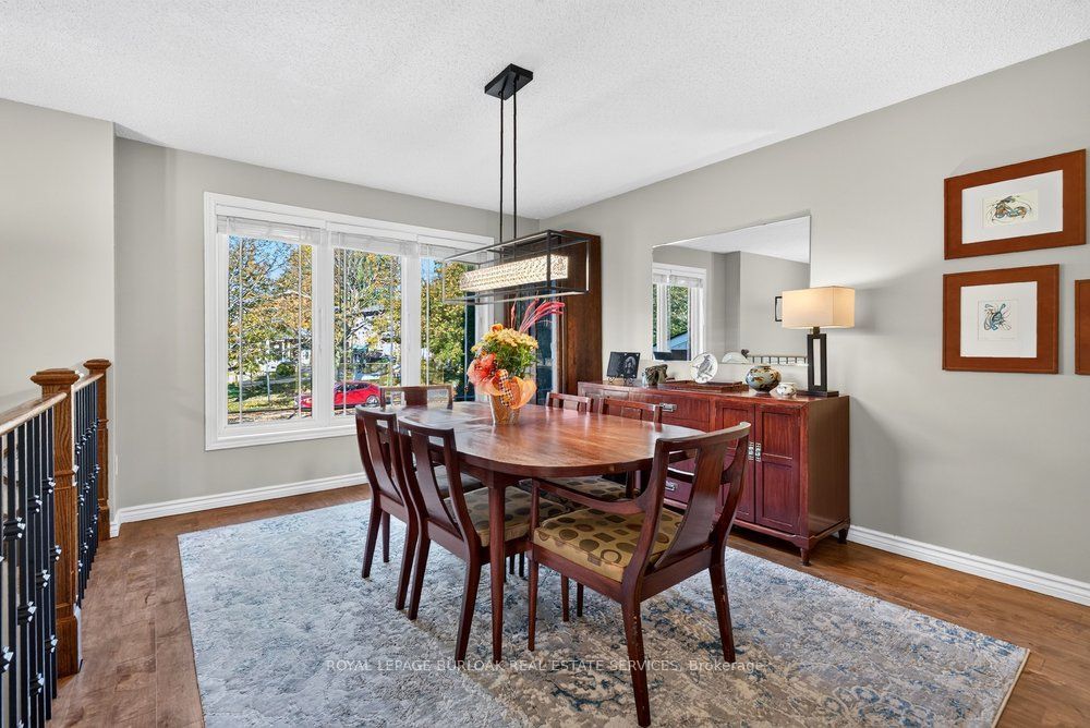 4 vance Crescent