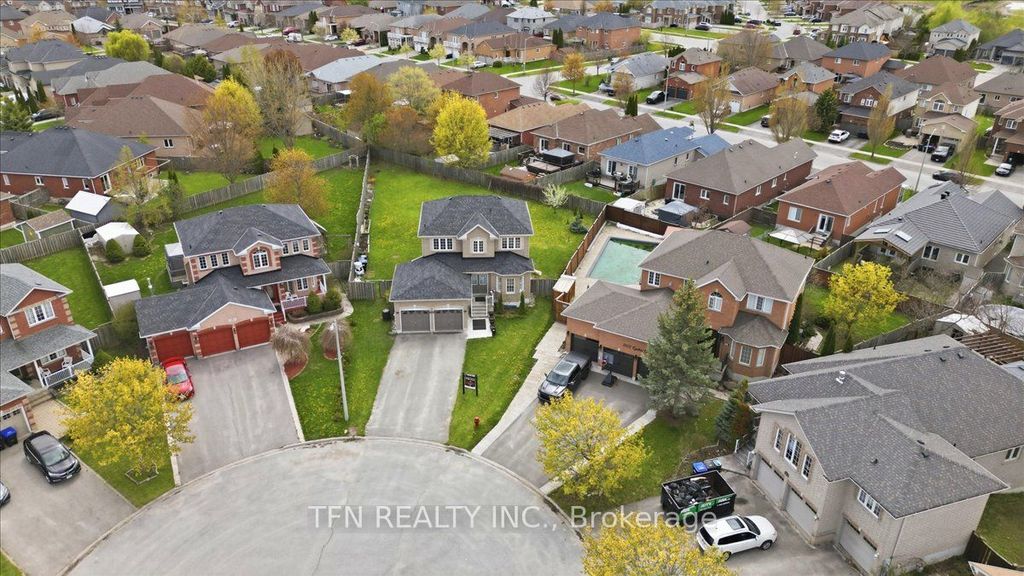 Photo of 2073 Cynthia Court, Innisfil, ON L9S 4Z1 (MLS # N13152336)