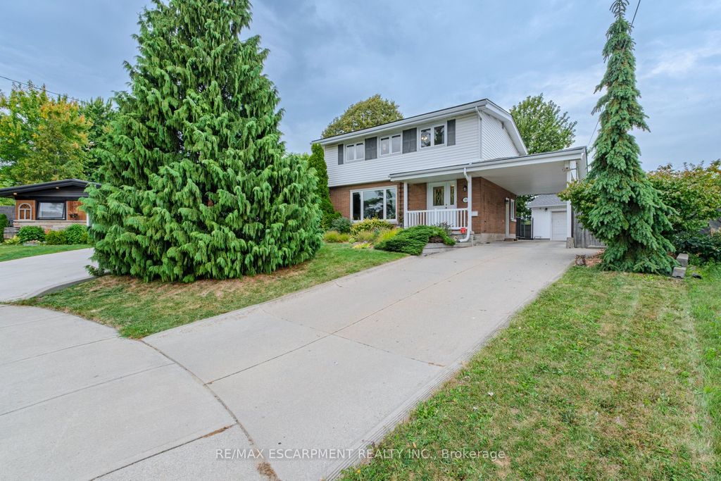 Photo of 19 Carmen Avenue, Hamilton, ON L8V 2H5 (MLS # X12854172)