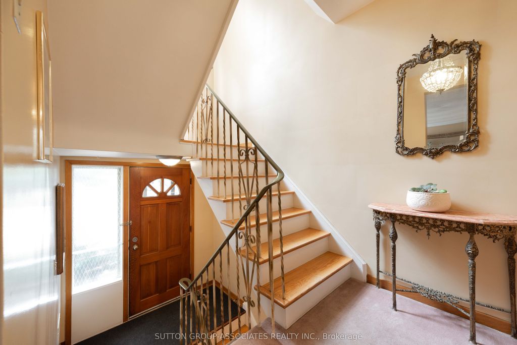 Photo of 299 Wychwood Avenue, Toronto, ON M6C 2T6 (MLS # C12996826)