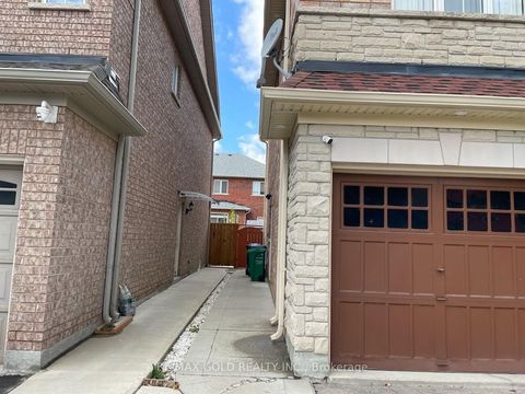 44 Summershade Street Brampton ON L6P 3G4