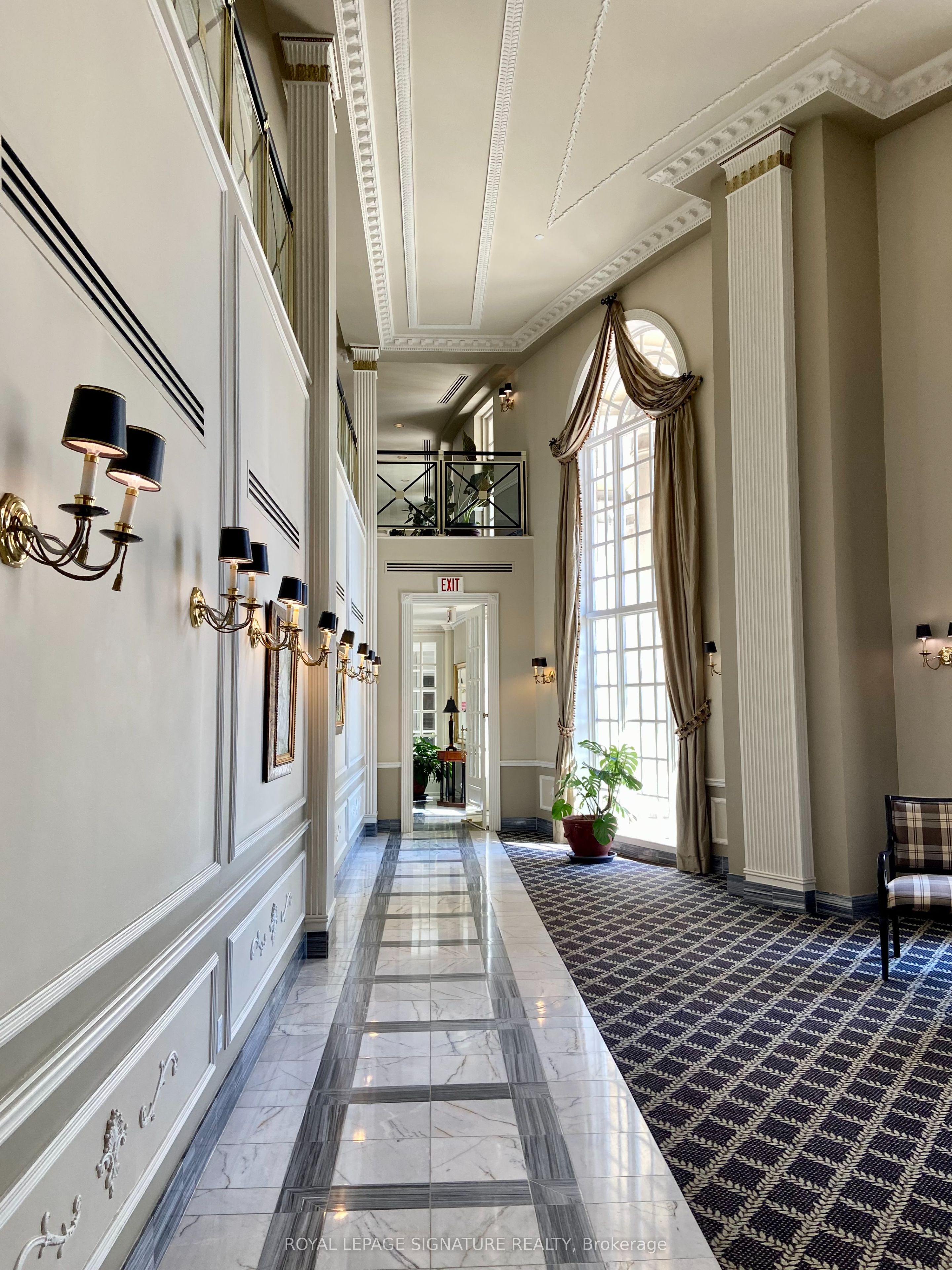 2285 Lake Shore Boulevard W 1104