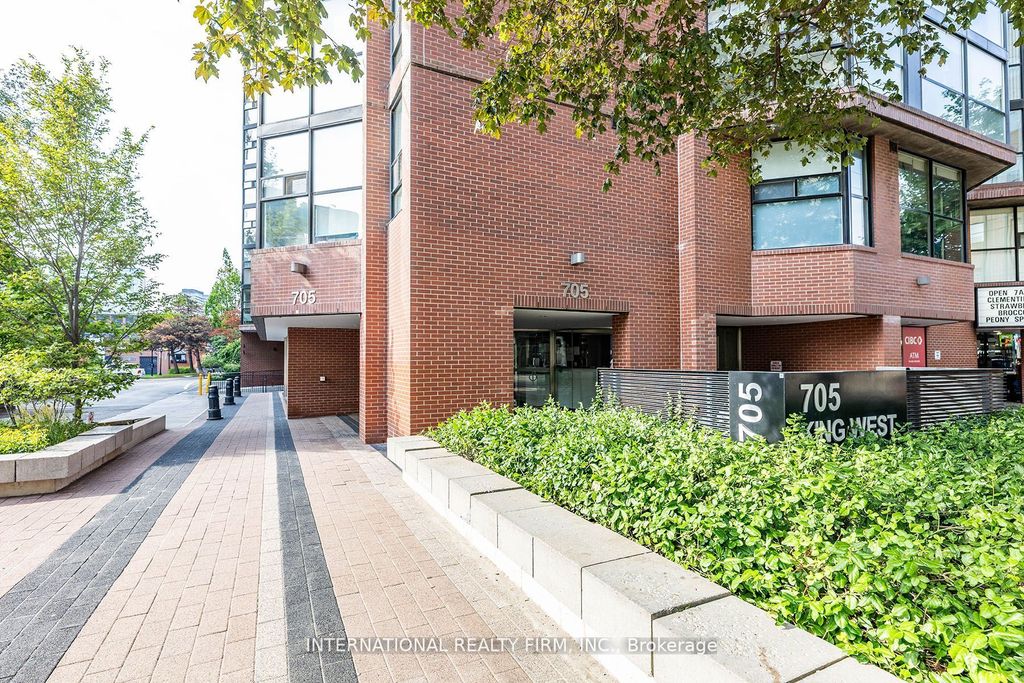 Photo of 705 KING STR. 215 Street W #215, Toronto, ON M5V 2W8 (MLS # C13126256)