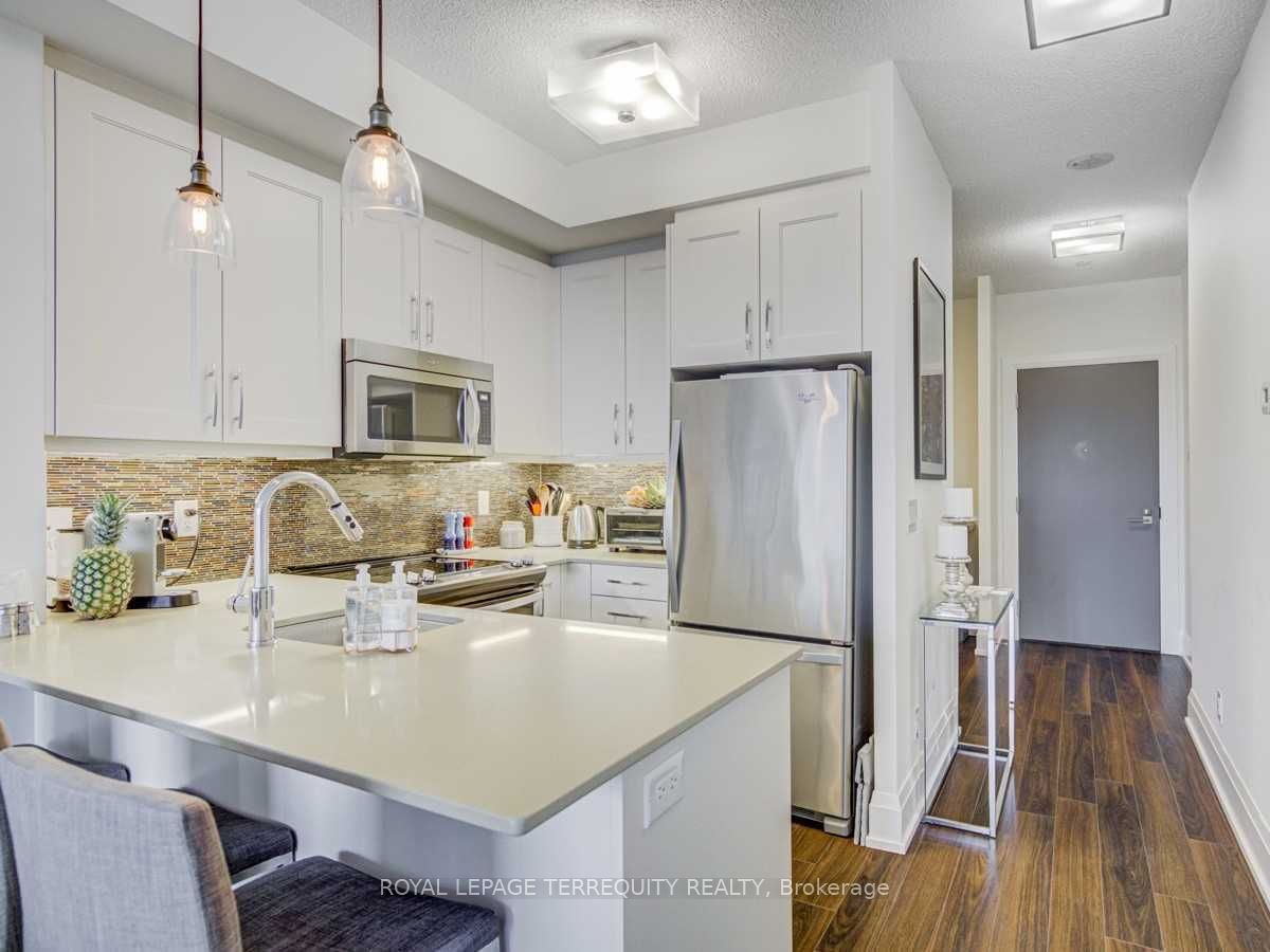 1 Old Mill Drive 814