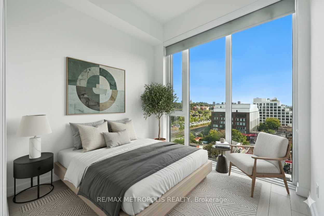 500 Dupont Street 815