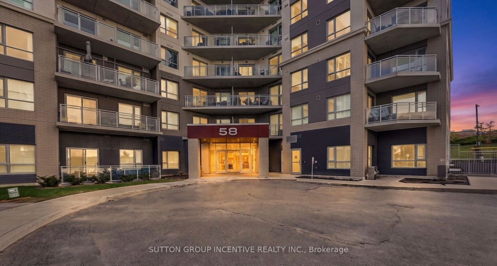 Photo of 58 Lakeside Terrace #1101, Barrie, ON L4M 0L5 (MLS # S14032532)