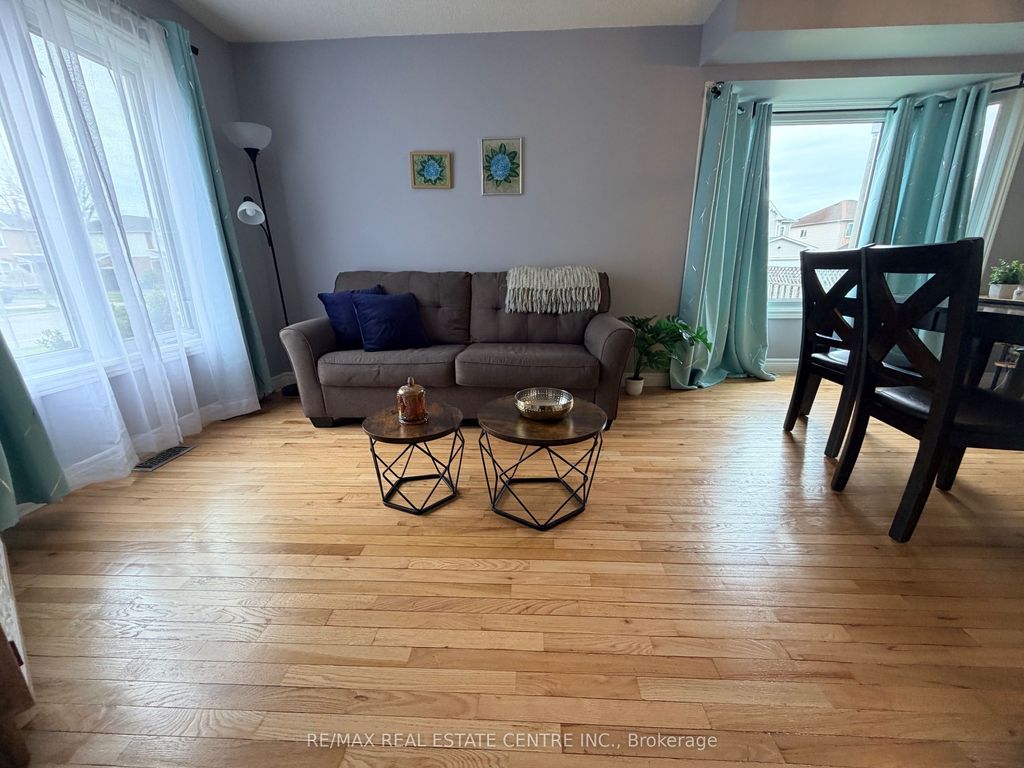 Photo of 264 Langlaw Drive, Waterloo, ON N1P 1B7 (MLS # X13093730)