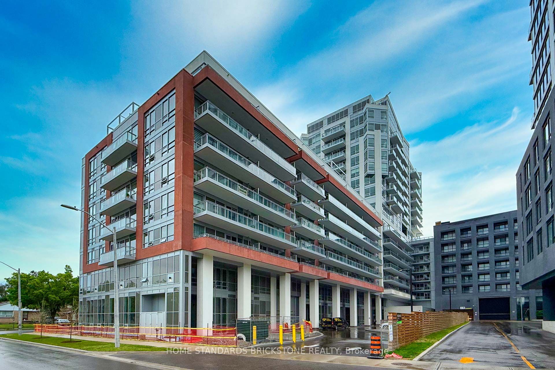 8888 Yonge Street 410