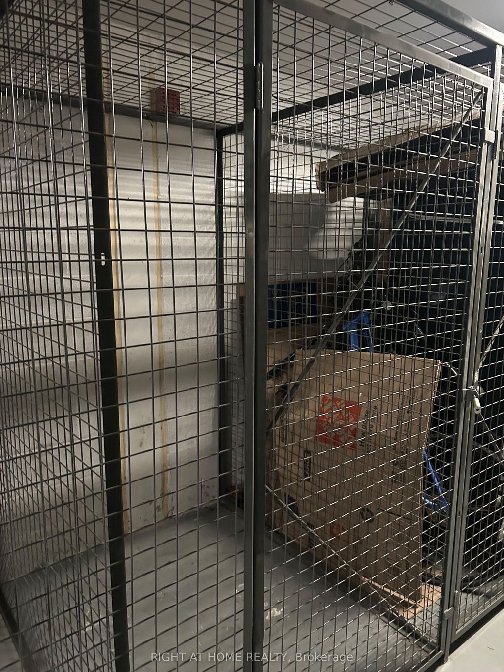 Photo of 231 Fort York Boulevard, Toronto, ON M5V 1B2 (MLS # C12508506)