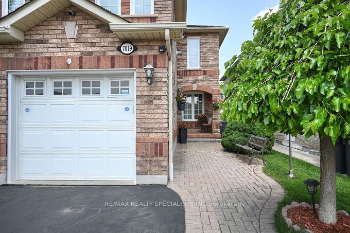 7019 Graydon Court