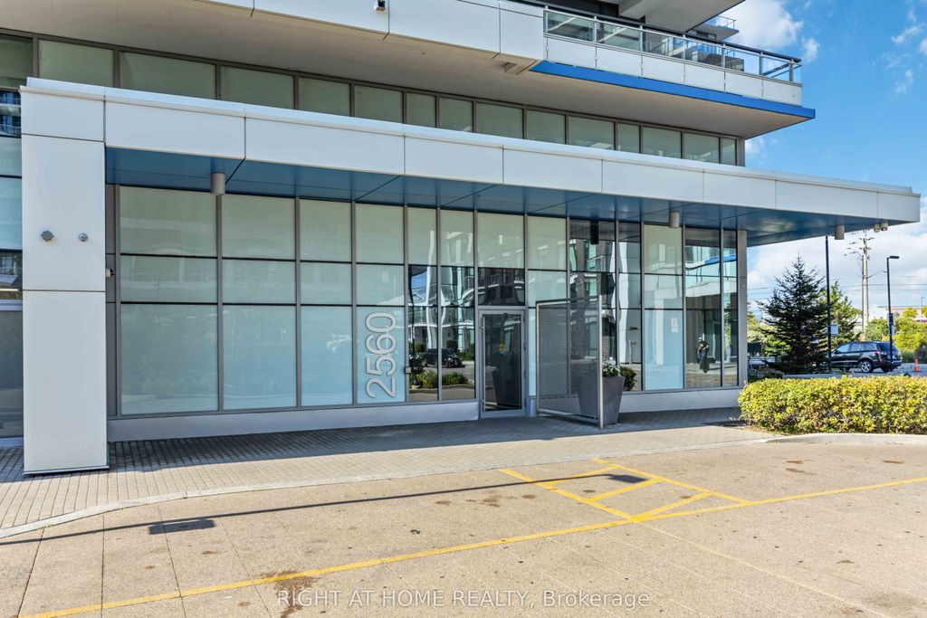 Photo of 2560 Eglinton Avenue W #811, Mississauga, ON L5M 0Y3 (MLS # W12719794)