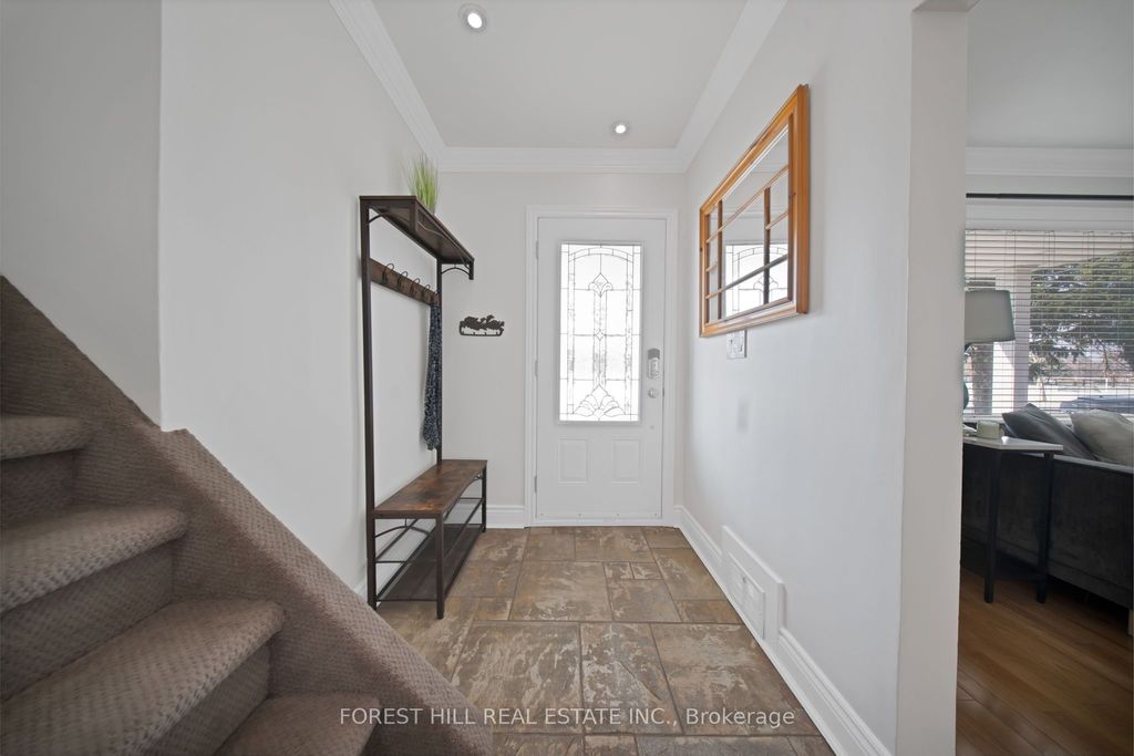 Photo of 34 Edge Park Avenue, Toronto, ON M1L 2E6 (MLS # E13078330)
