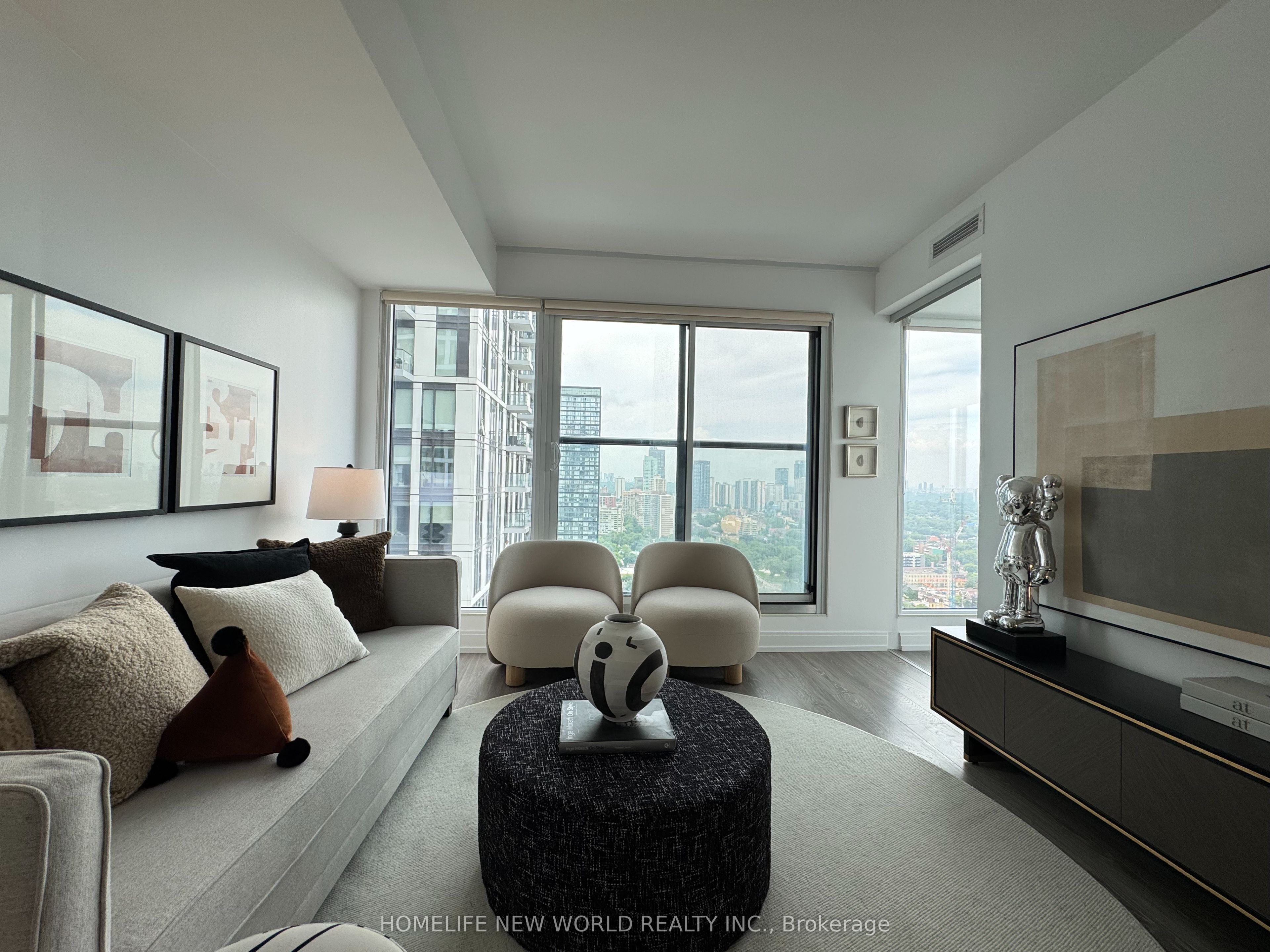181 Dundas Street E 3503