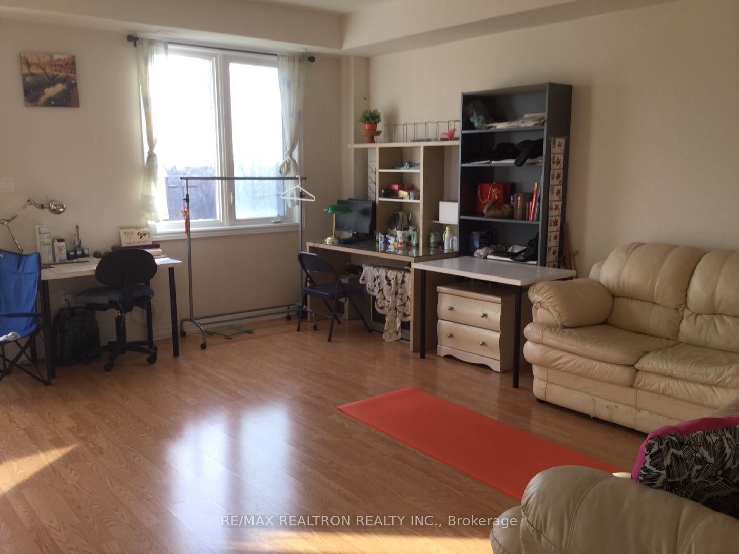90 Comely Way