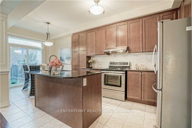 33 Robert Osprey Drive