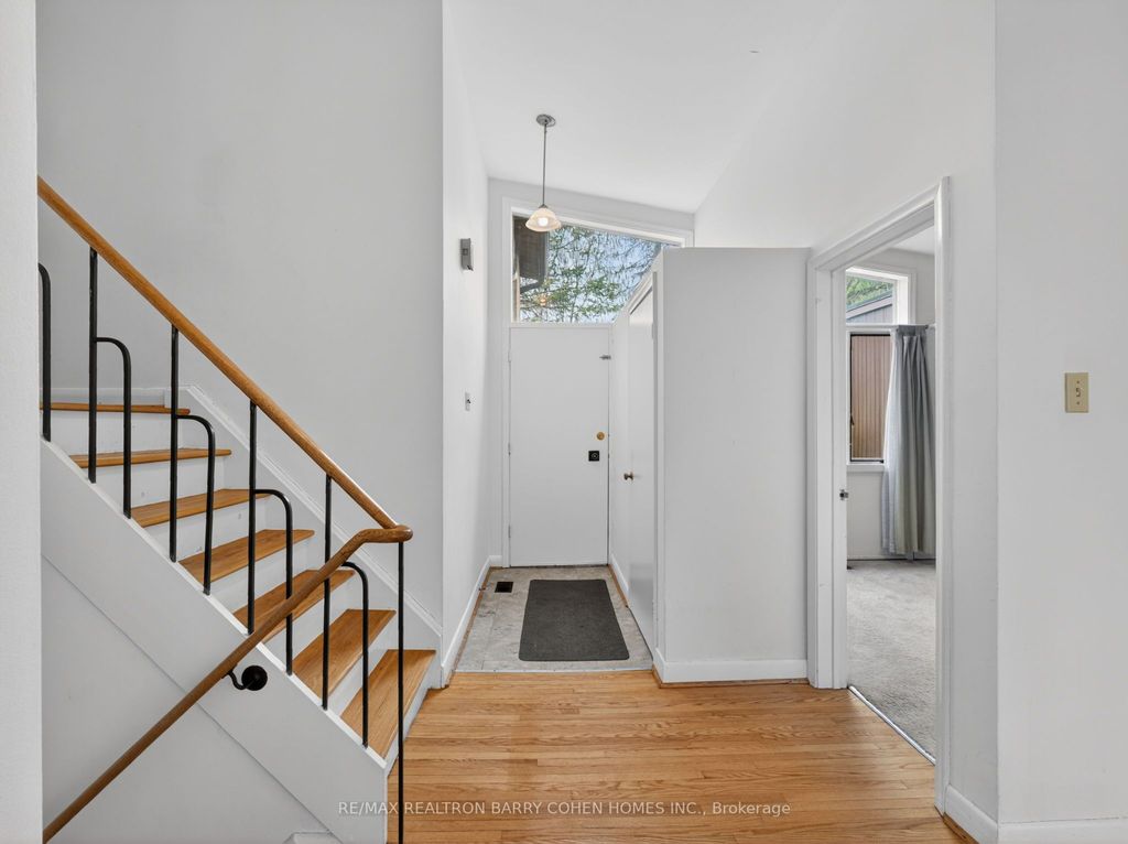 Photo of 4 Malabar Place, Toronto, ON M3B 1A5 (MLS # C13145988)