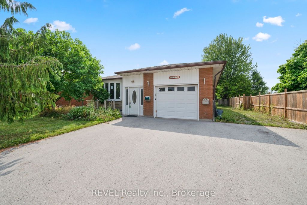 Photo of 167 Wellington Street, Welland, ON L3B 3N2 (MLS # X12552828)