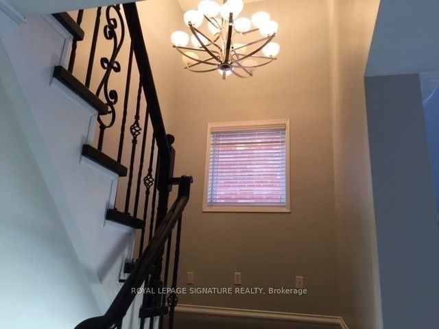 7092 Walworth Court Upper