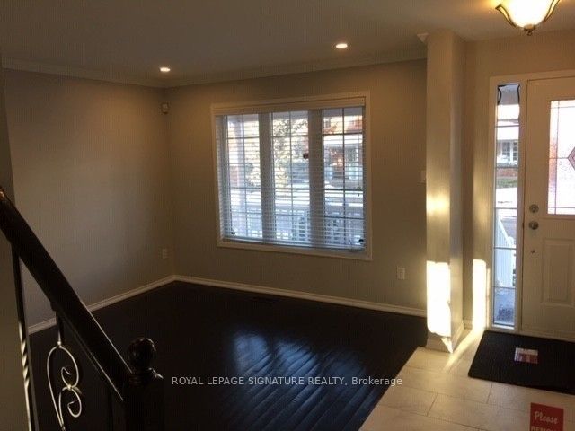 7092 Walworth Court Upper