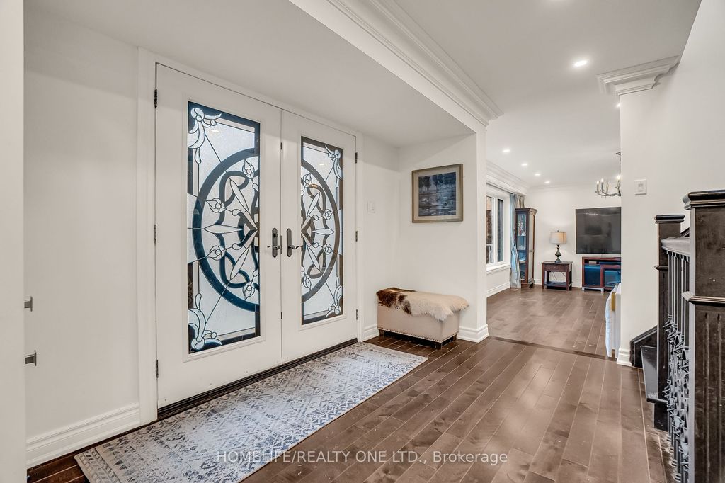 Photo of 31 Bearwood Drive, Toronto, ON M9A 4G5 (MLS # W12647148)