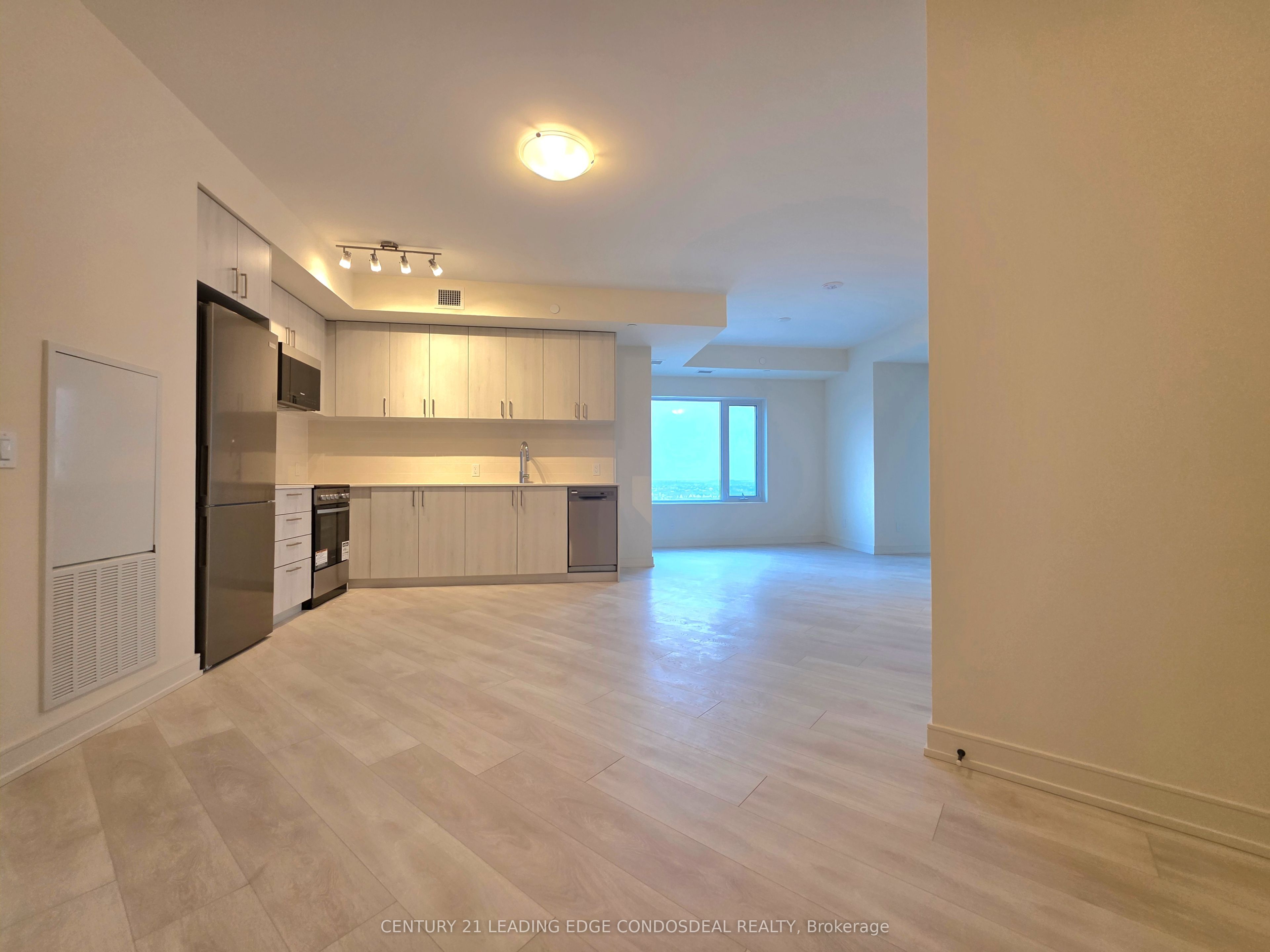 8020 Derry Road 1004