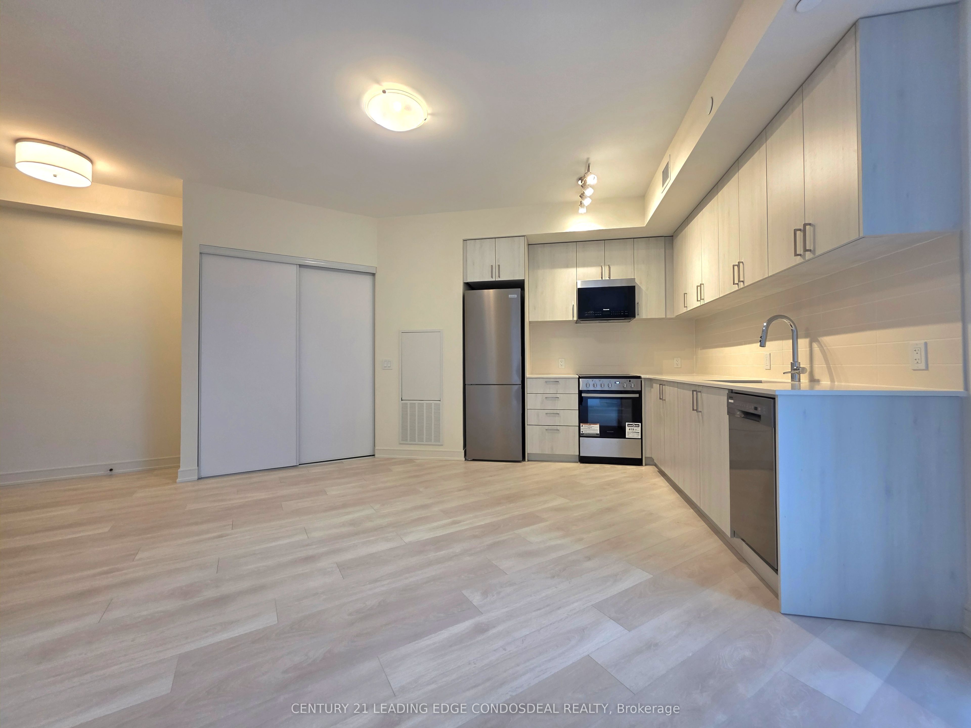 8020 Derry Road 1004