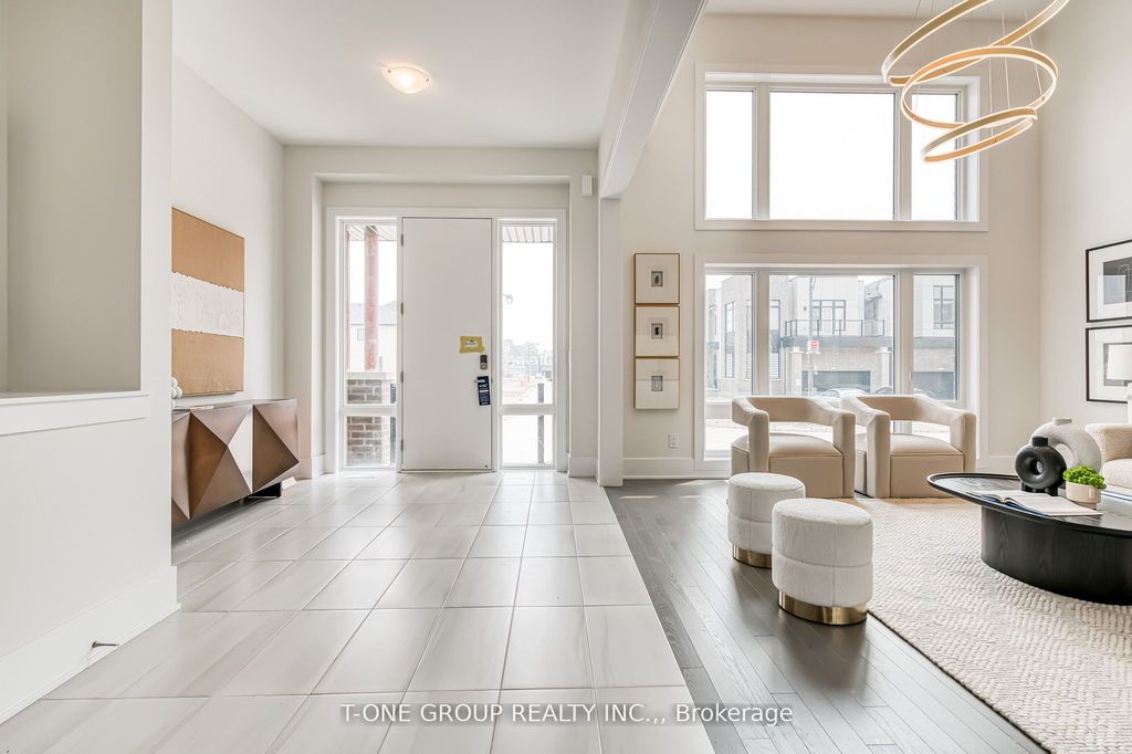 Photo of 72 Meizhou Avenue, Markham, ON L6C 3N1 (MLS # N12455823)