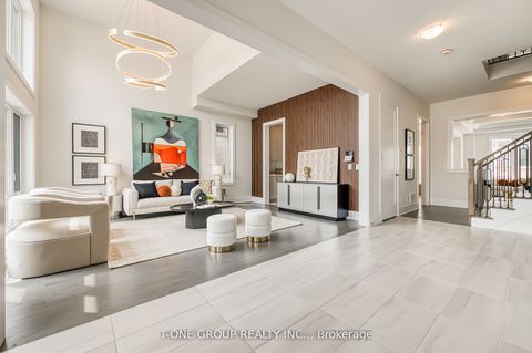 72 Meizhou Avenue Markham ON L6C 3N1