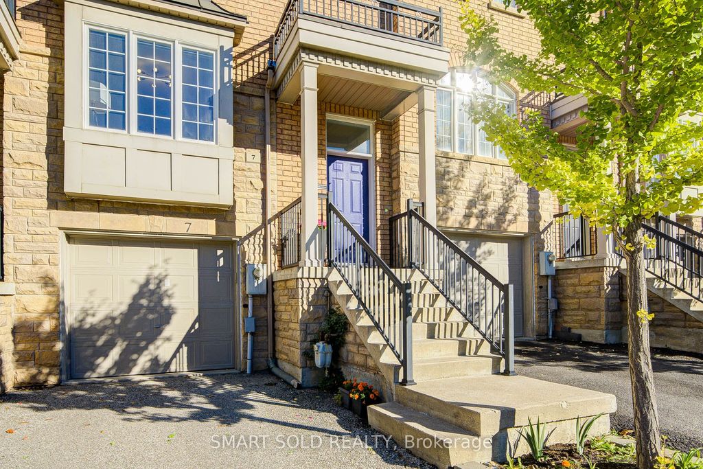 Photo of 700 Summeridge Drive #7, Vaughan, ON L4J 0C5 (MLS # N12455789)