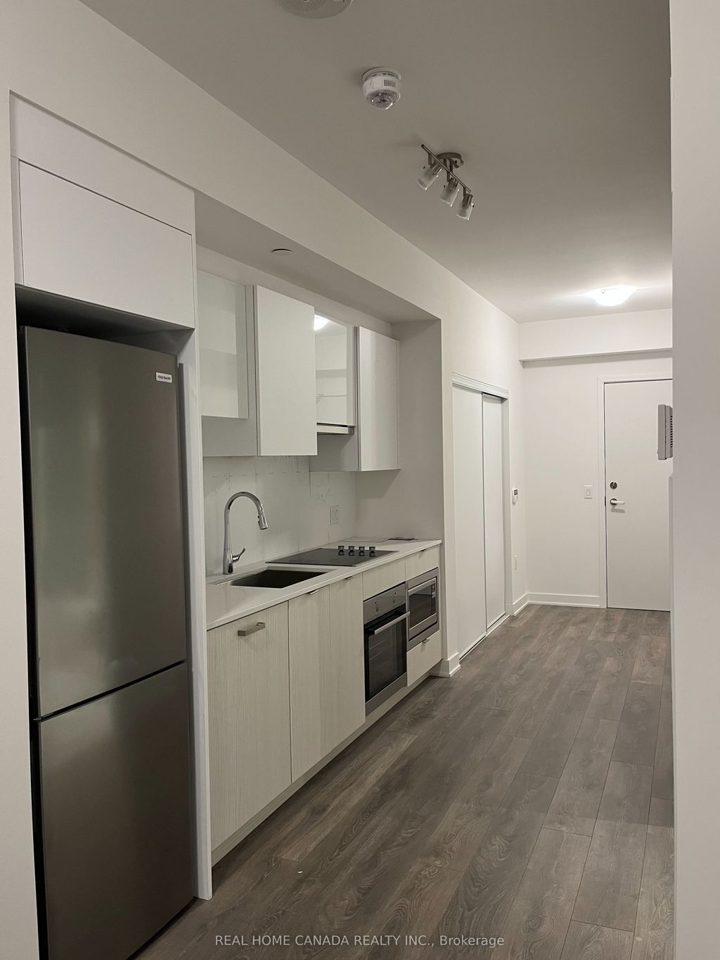 Photo of 195 Redpath Avenue #2607, Toronto, ON M4P 0E4 (MLS # C12385905)