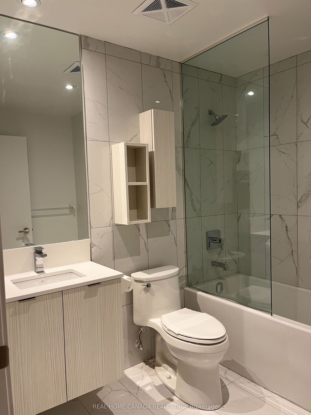 Photo of 195 Redpath Avenue #2607, Toronto, ON M4P 0E4 (MLS # C12385905)