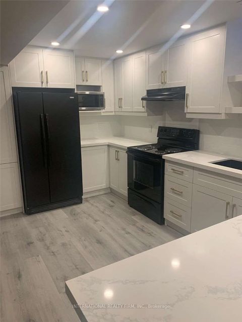 62 Embassy Drive Vaughan ON L4L 5B1