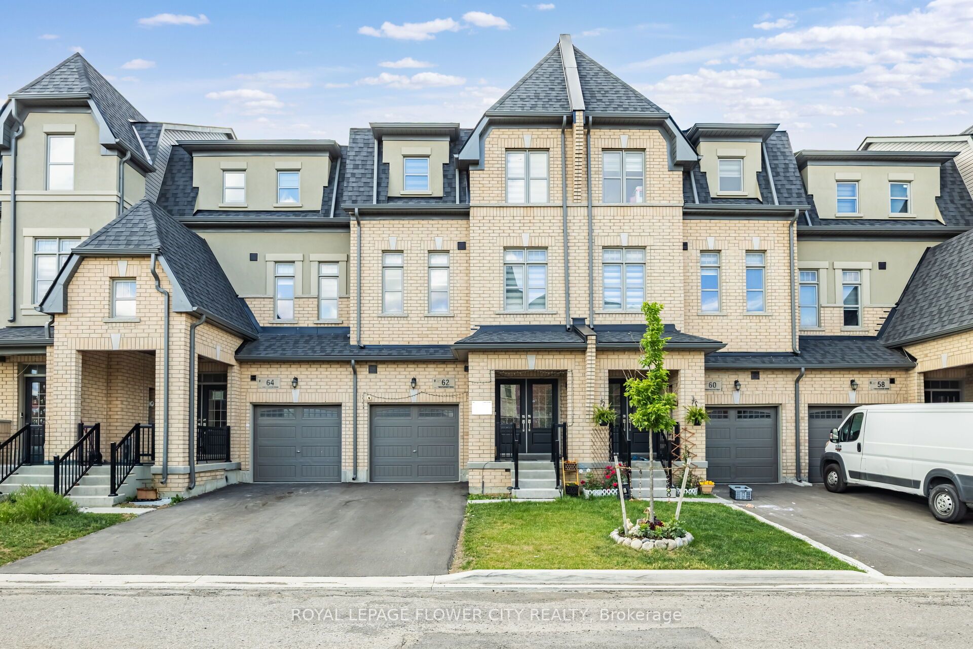 62 Foxsparrow Road