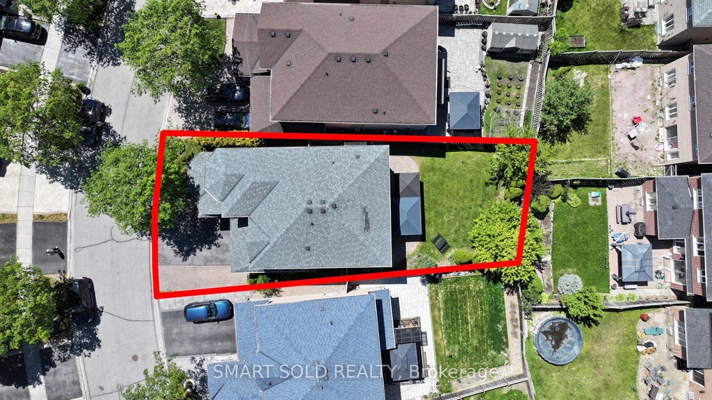 Photo of 8 Gordon Weeden Road, Markham, ON L6E 1Y5 (MLS # N13495926)
