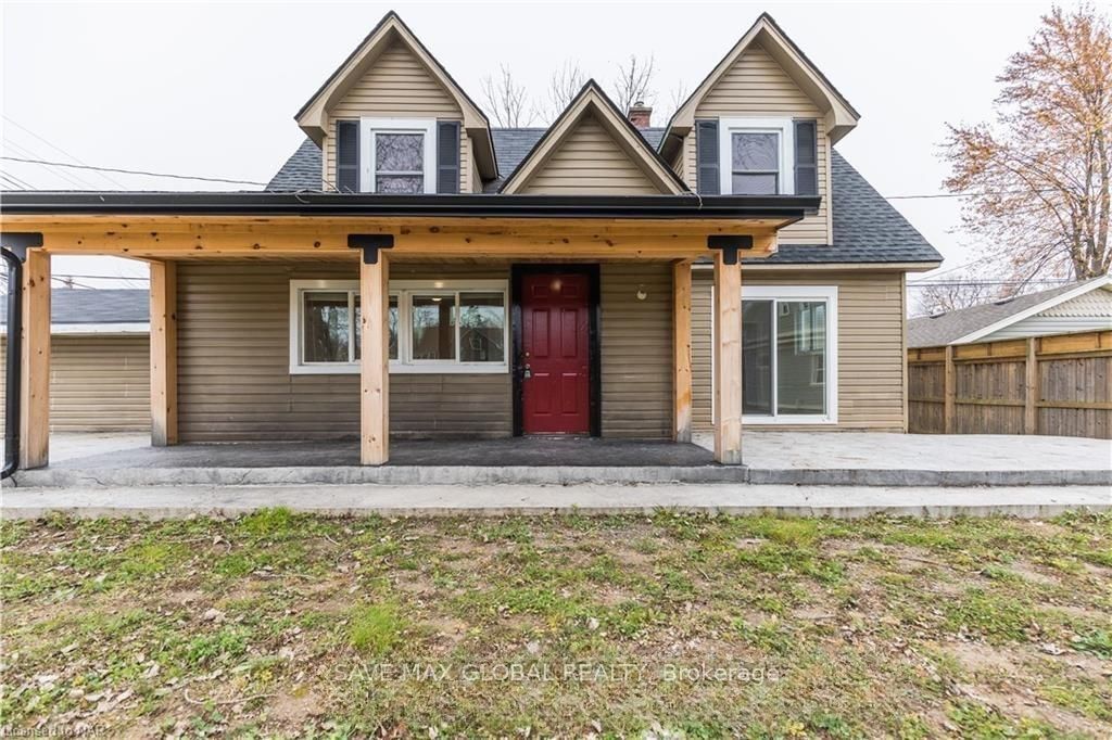 Photo of 464 Ferndale Avenue, Fort Erie, ON L2A 5C4 (MLS # X12816350)