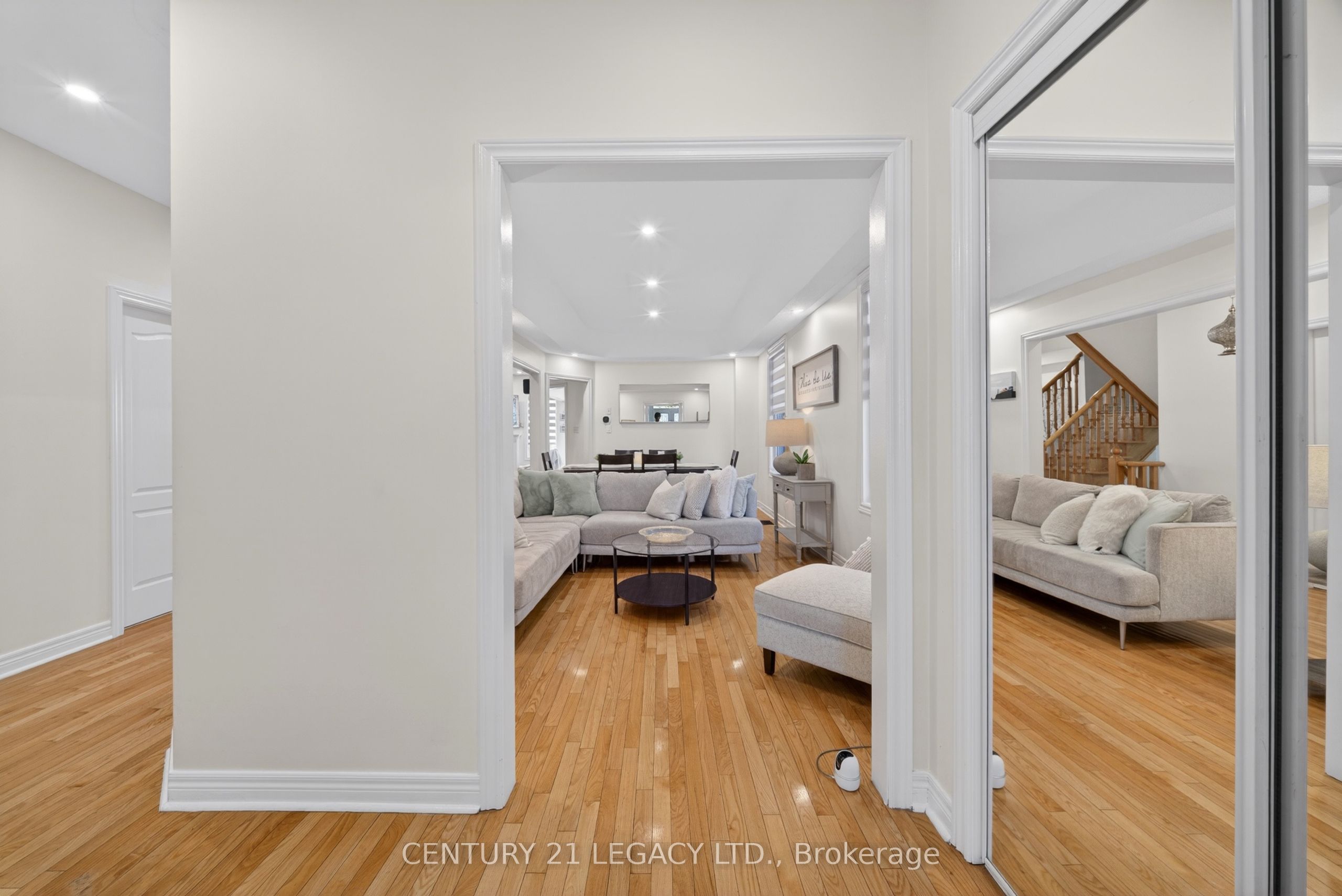 12 Aria Lane