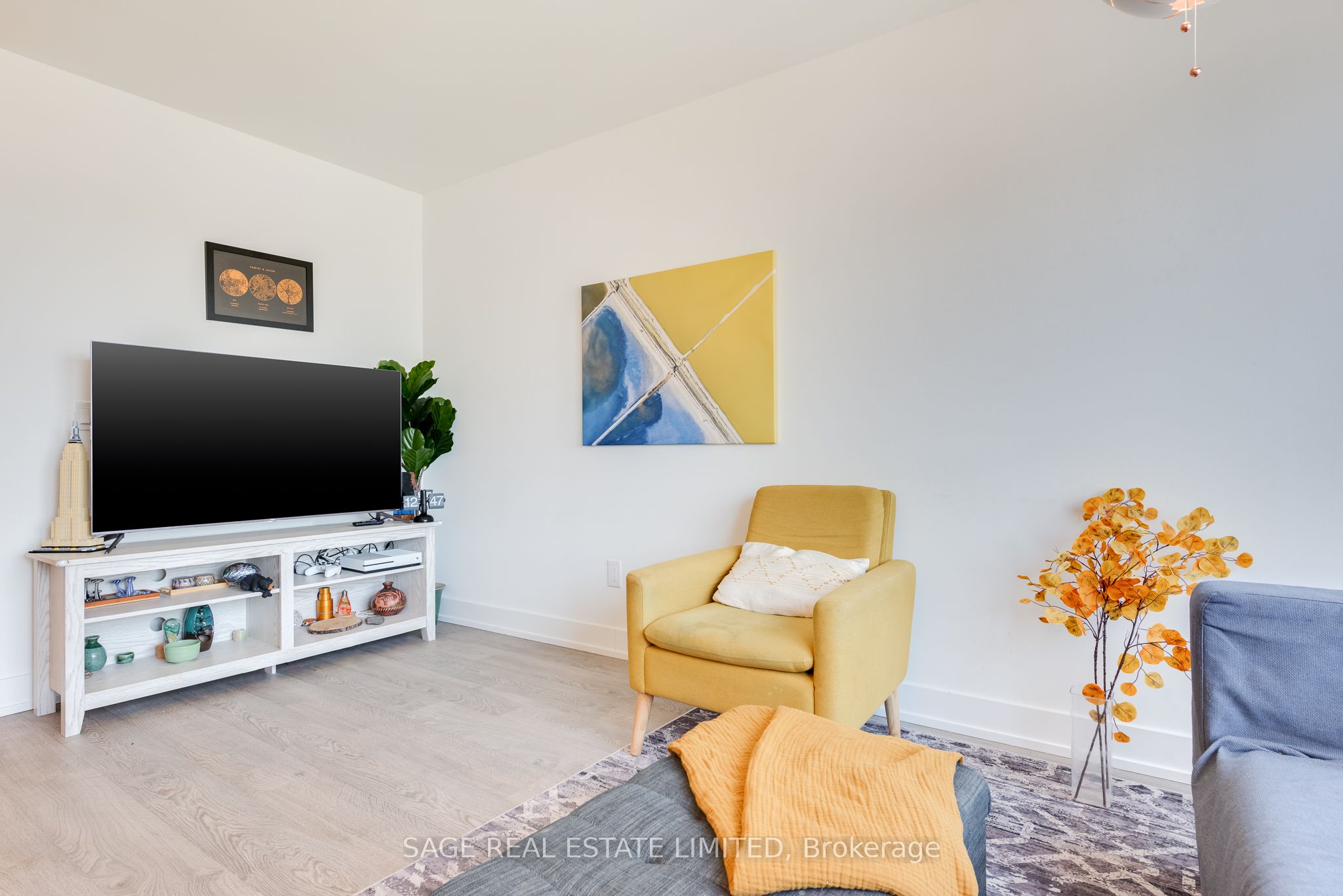 5 Mabelle Avenue 834