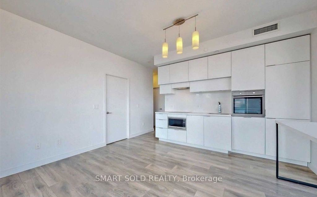 Photo of 8 Eglinton Avenue E #1011, Toronto, ON M4P 0C1 (MLS # C12433679)