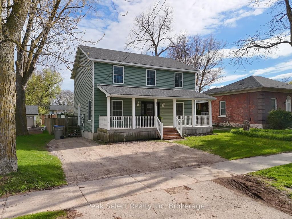 Photo of 202 Queen Street W, St. Marys, ON N4X 1B7 (MLS # X13078992)