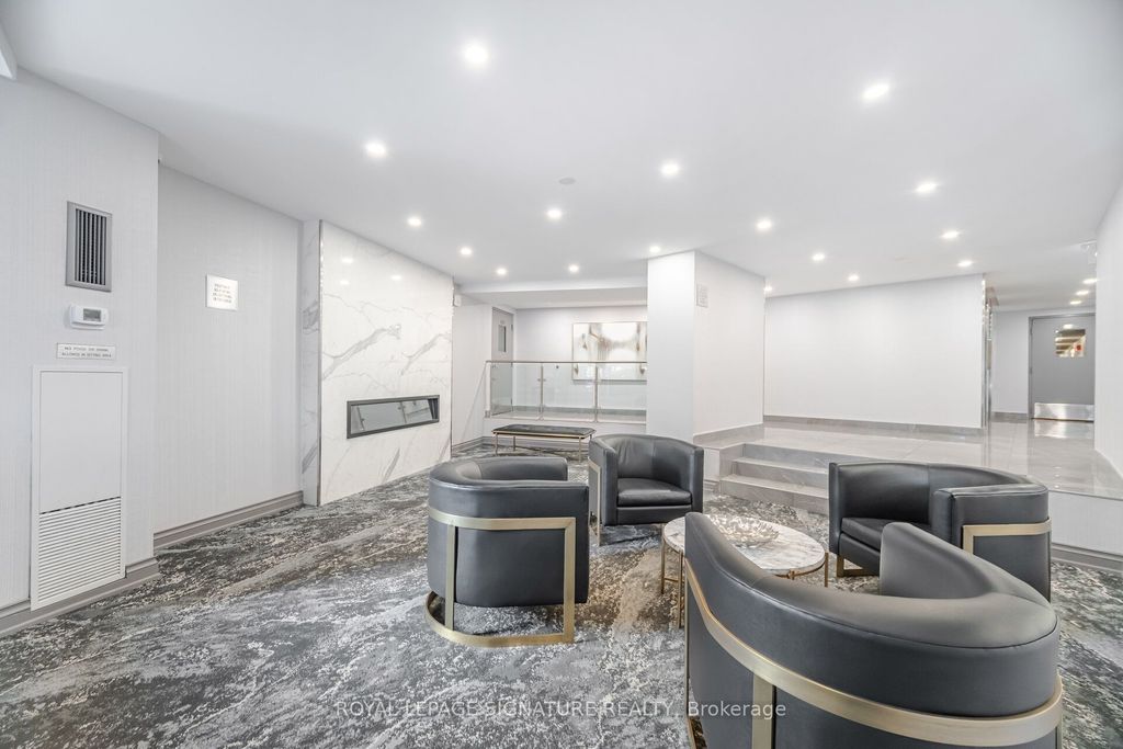 Photo of 10 Edgecliff Golfway #303, Toronto, ON M3C 3A3 (MLS # C12896116)