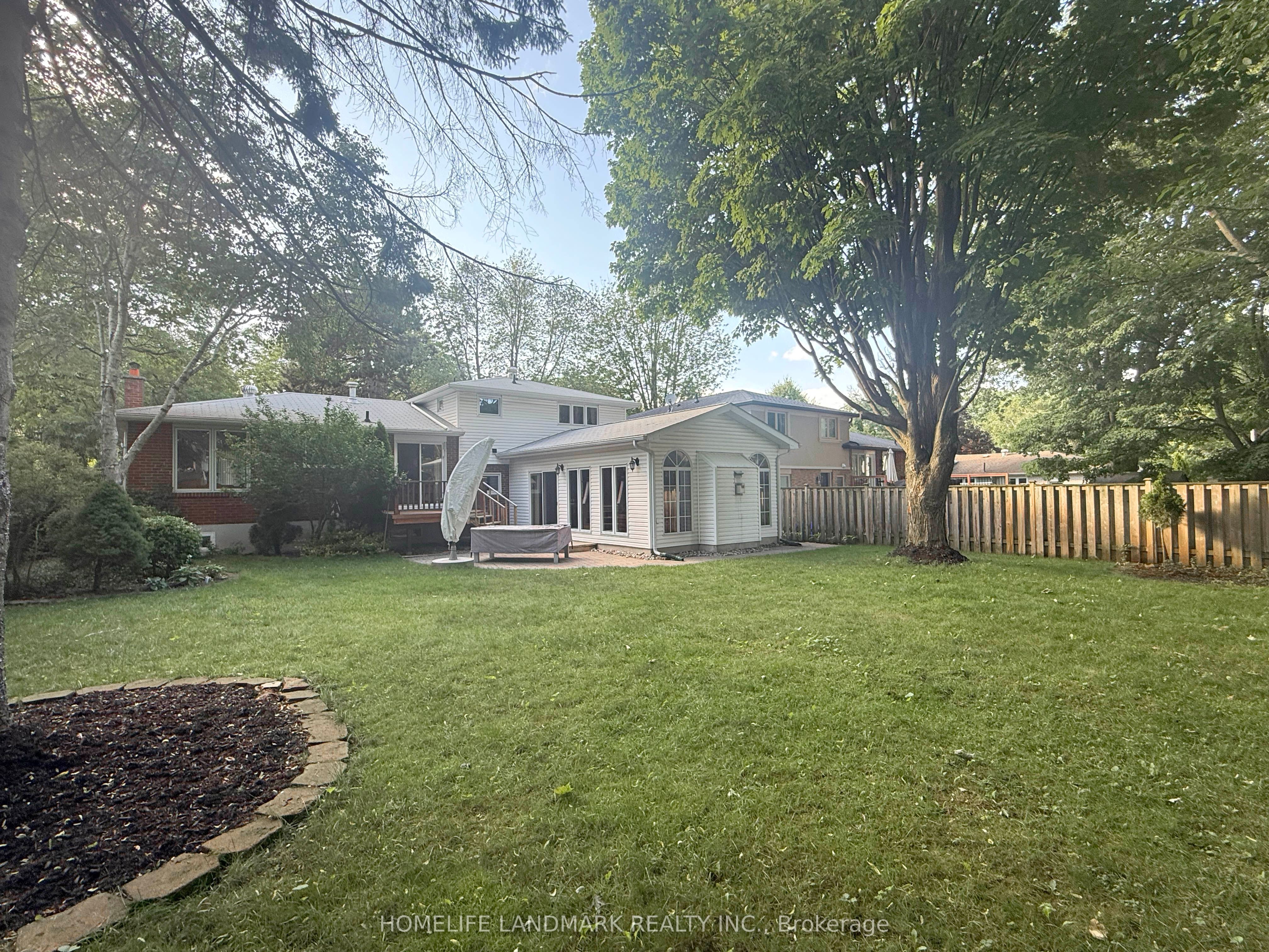 228 Sunrise Crescent