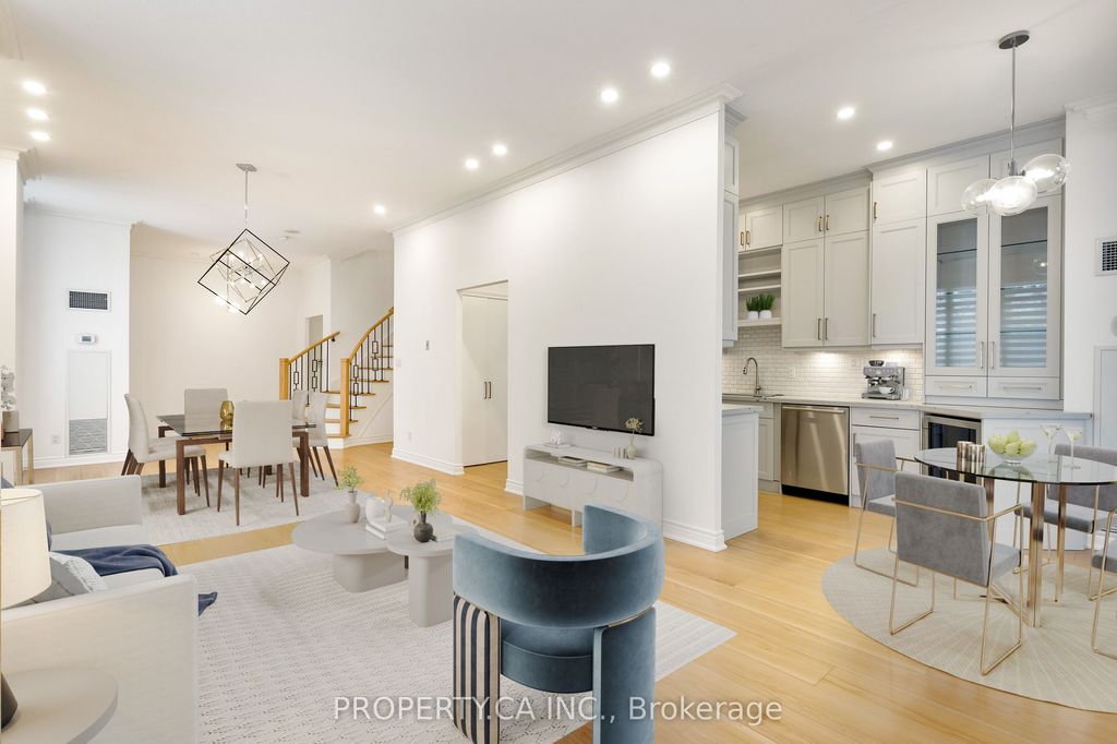 Photo of 2 Aberfoyle Crescent #105, Toronto, ON M8X 2Z8 (MLS # W12848308)