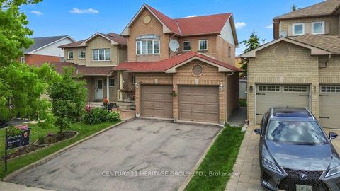 Property photo of 765 dillman avenue, newmarket, ON l3x 2k3