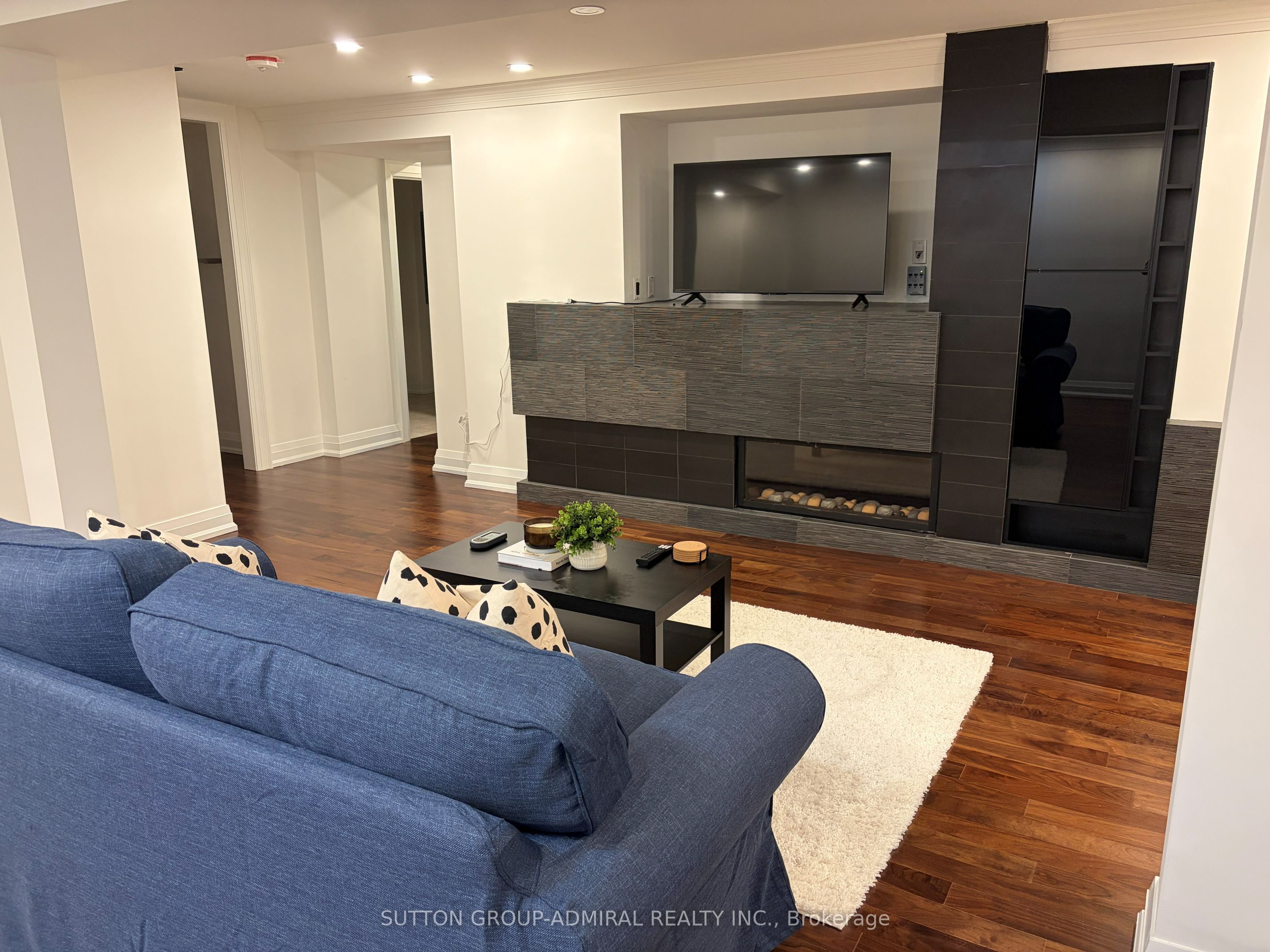 107 Princeton Gate Basement