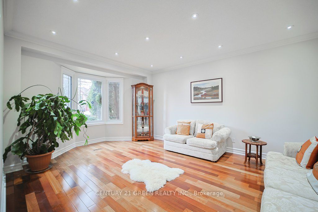 4635 Beaufort Terrace