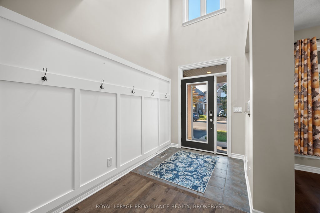 Photo of 675 Fieldstone Drive, Kingston, ON K7K 0C6 (MLS # X13755148)