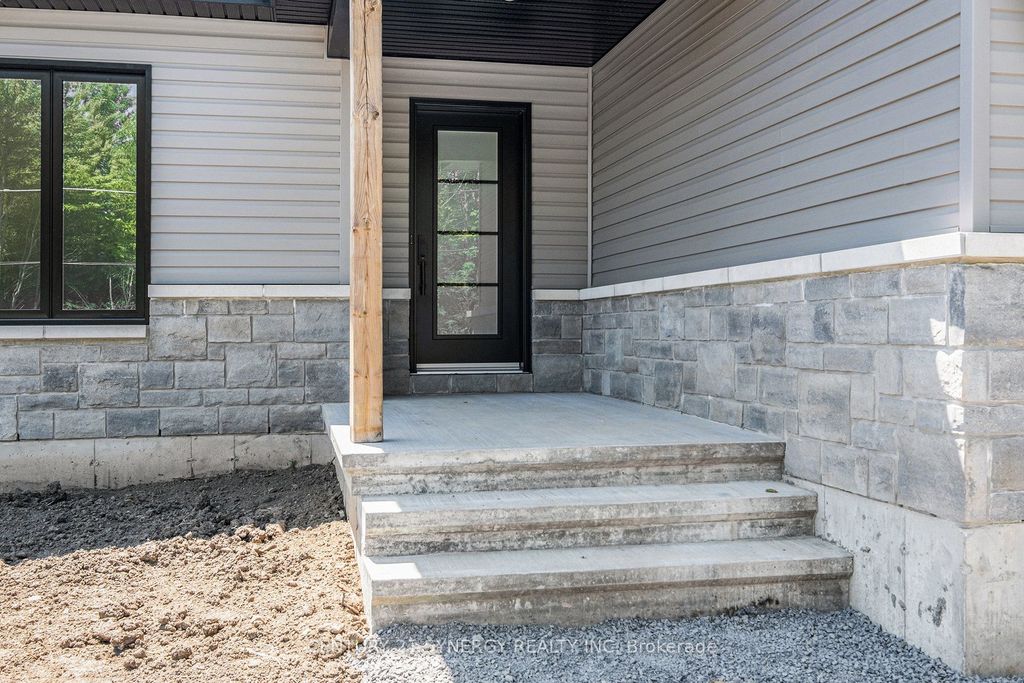Photo of 16998 Chevrier Street, North Stormont, ON K0C 1V0 (MLS # X12450474)